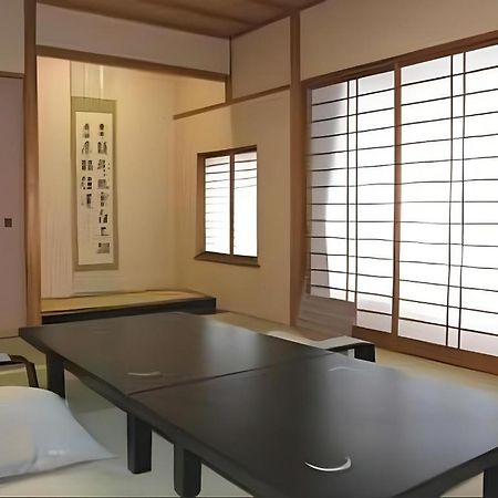 Tsukino Sumika Atami Juraku Hotel Buitenkant foto