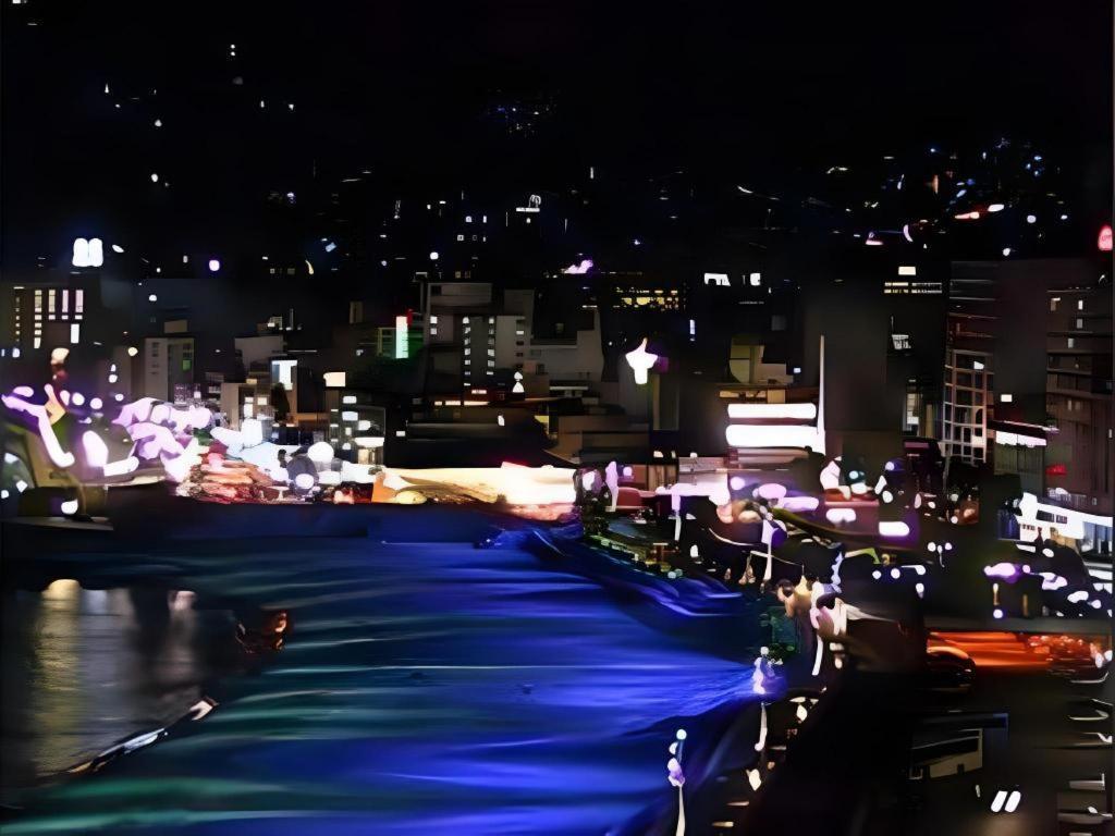 Tsukino Sumika Atami Juraku Hotel Buitenkant foto