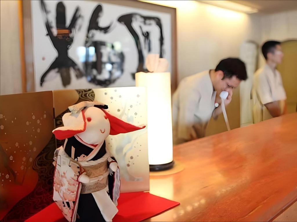 Tsukino Sumika Atami Juraku Hotel Buitenkant foto
