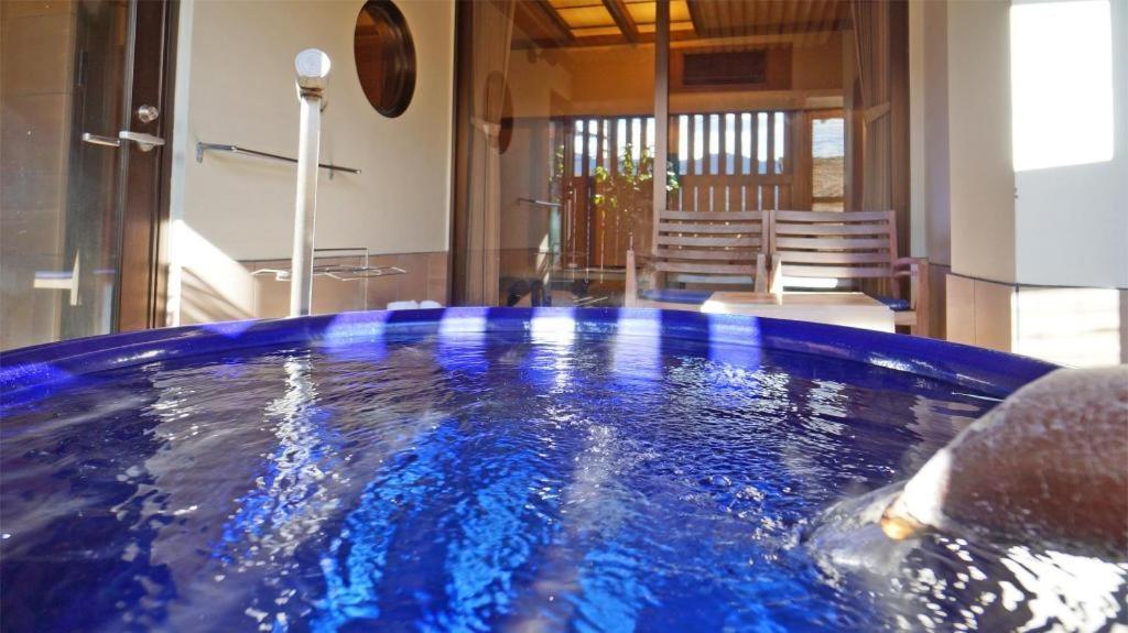 Tsukino Sumika Atami Juraku Hotel Buitenkant foto
