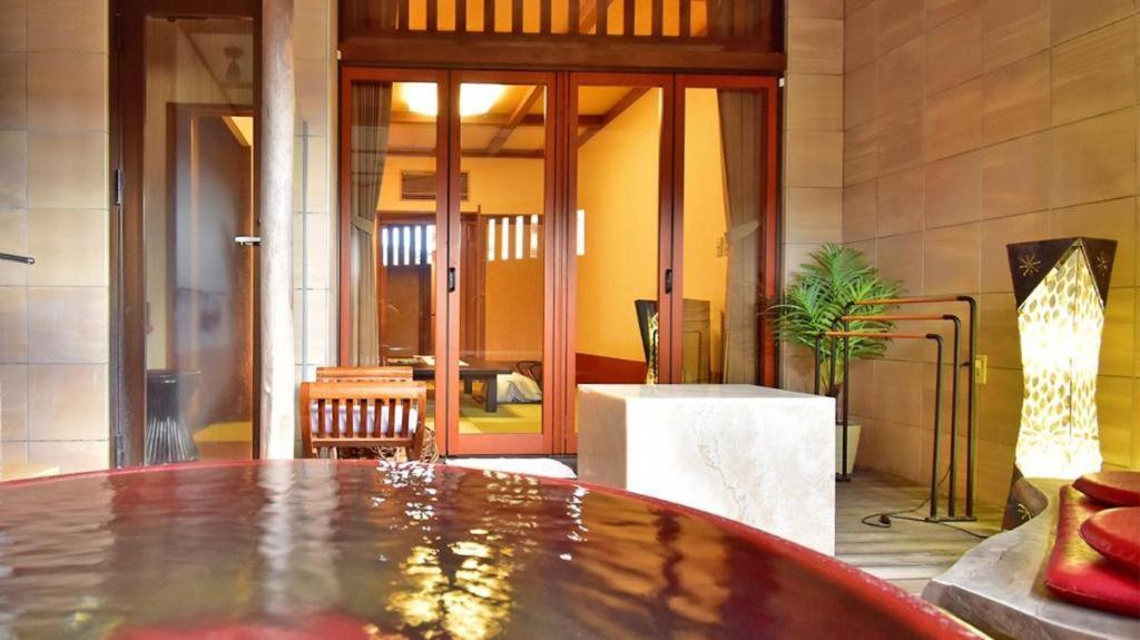 Tsukino Sumika Atami Juraku Hotel Buitenkant foto